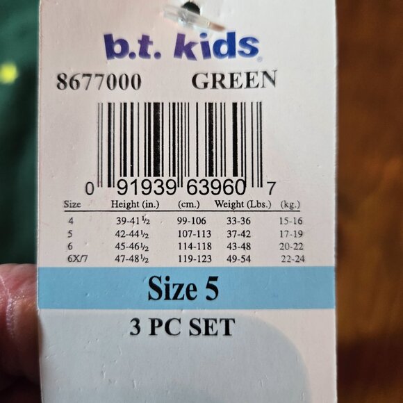 BT Kids Boy 5 2pc Green Sweater Red plaid shirt NWT - Picture 9 of 11